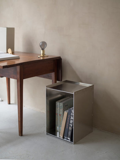 Rivet Box table, aluminium