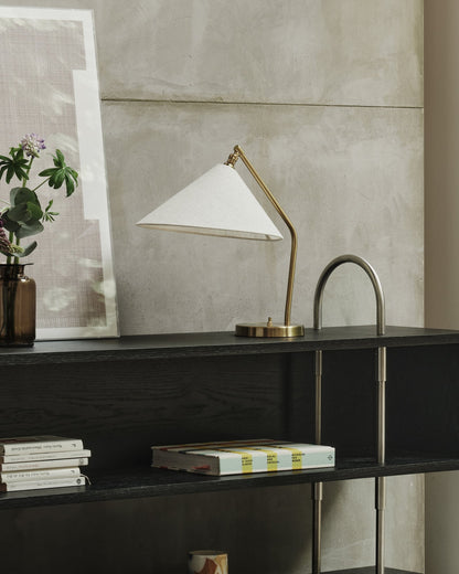 Gräshoppa table lamp, brass - canvas