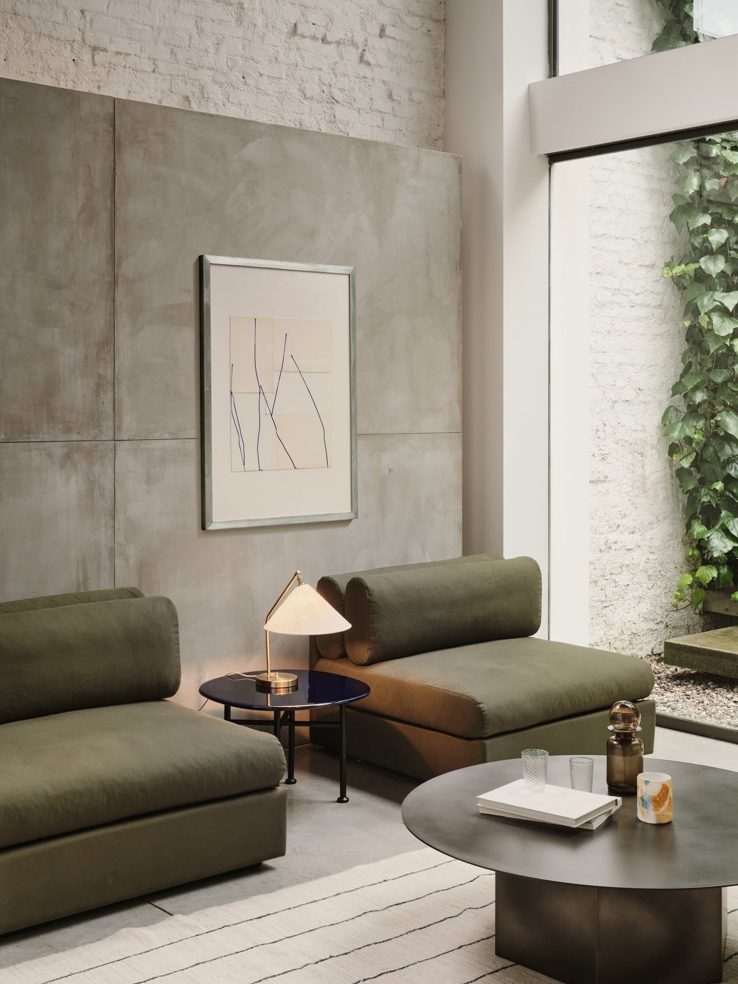 Gräshoppa table lamp, brass - canvas