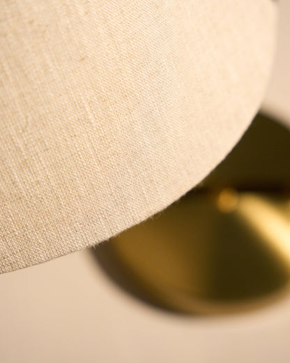Gräshoppa table lamp, brass - canvas