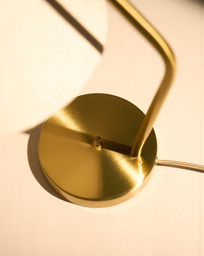 Gräshoppa table lamp, brass - canvas