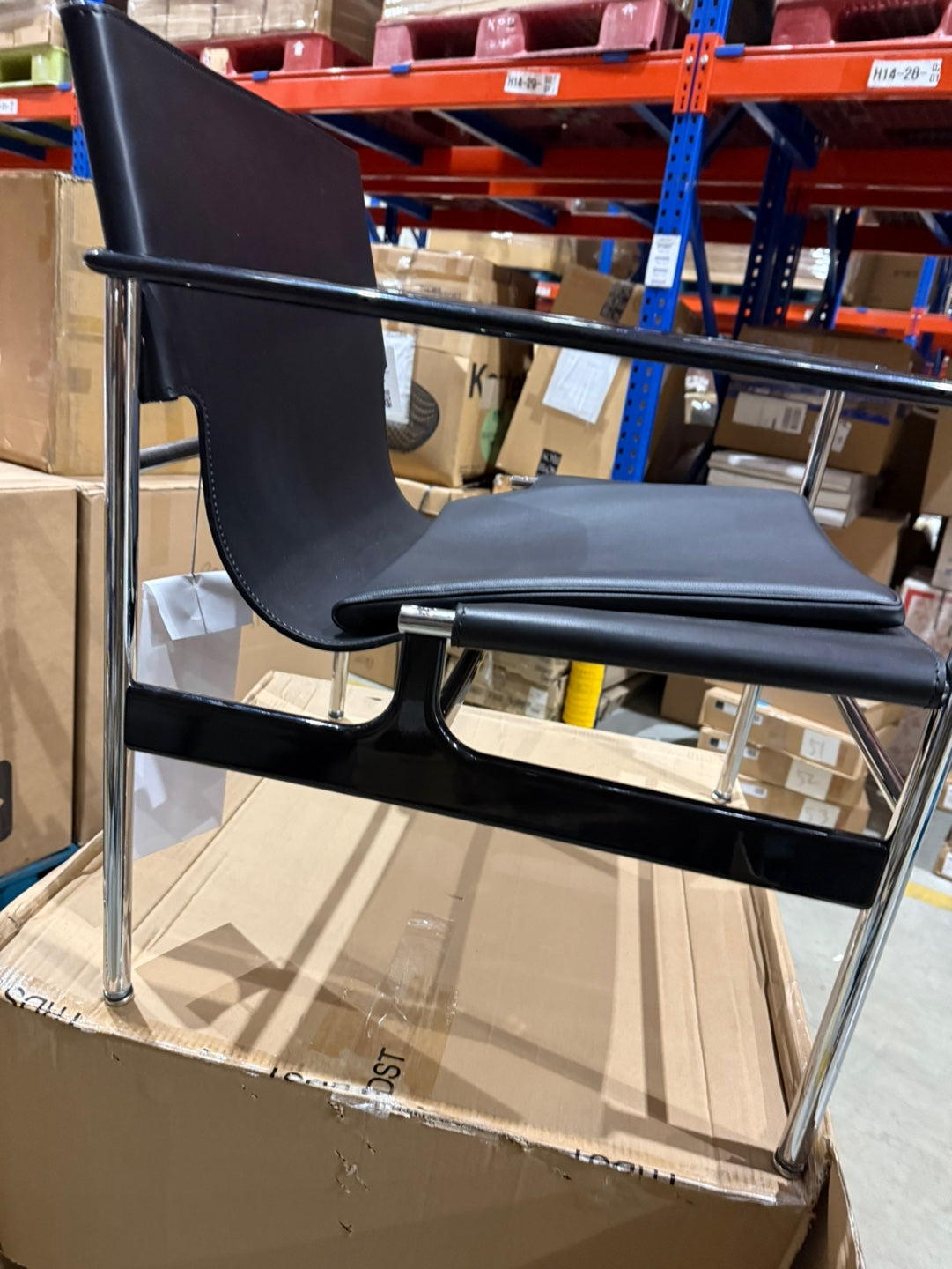 [국내재고] (B급) 폴록 - 가죽 암체어 (10% 추가할인)