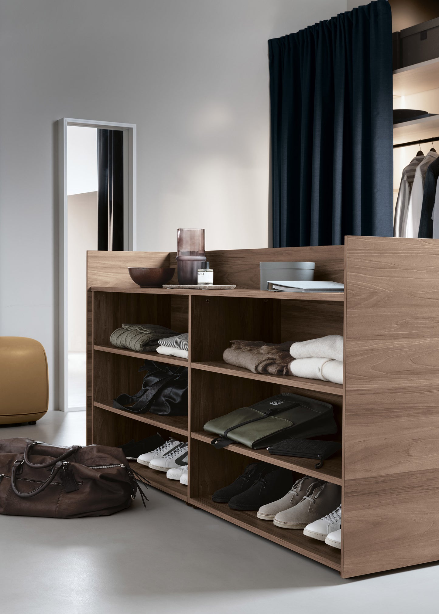 NOVEL ISLAND - Wooden chest of drawers with integrated handles