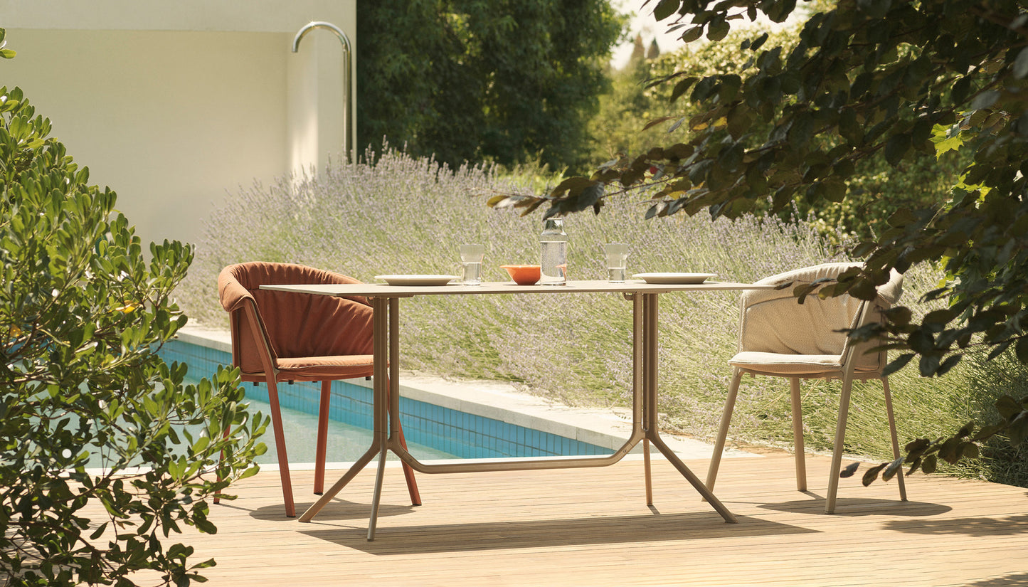 Kristalia Poule folding table - closed