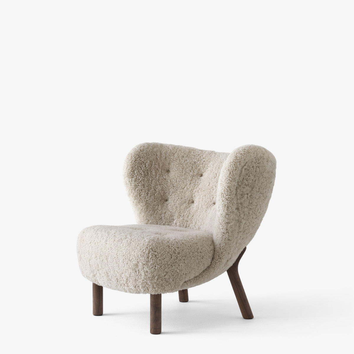 Little Petra Lounge Chair Vb1 by &Tradition #Oiled Walnut/Sheepskin Moonlight