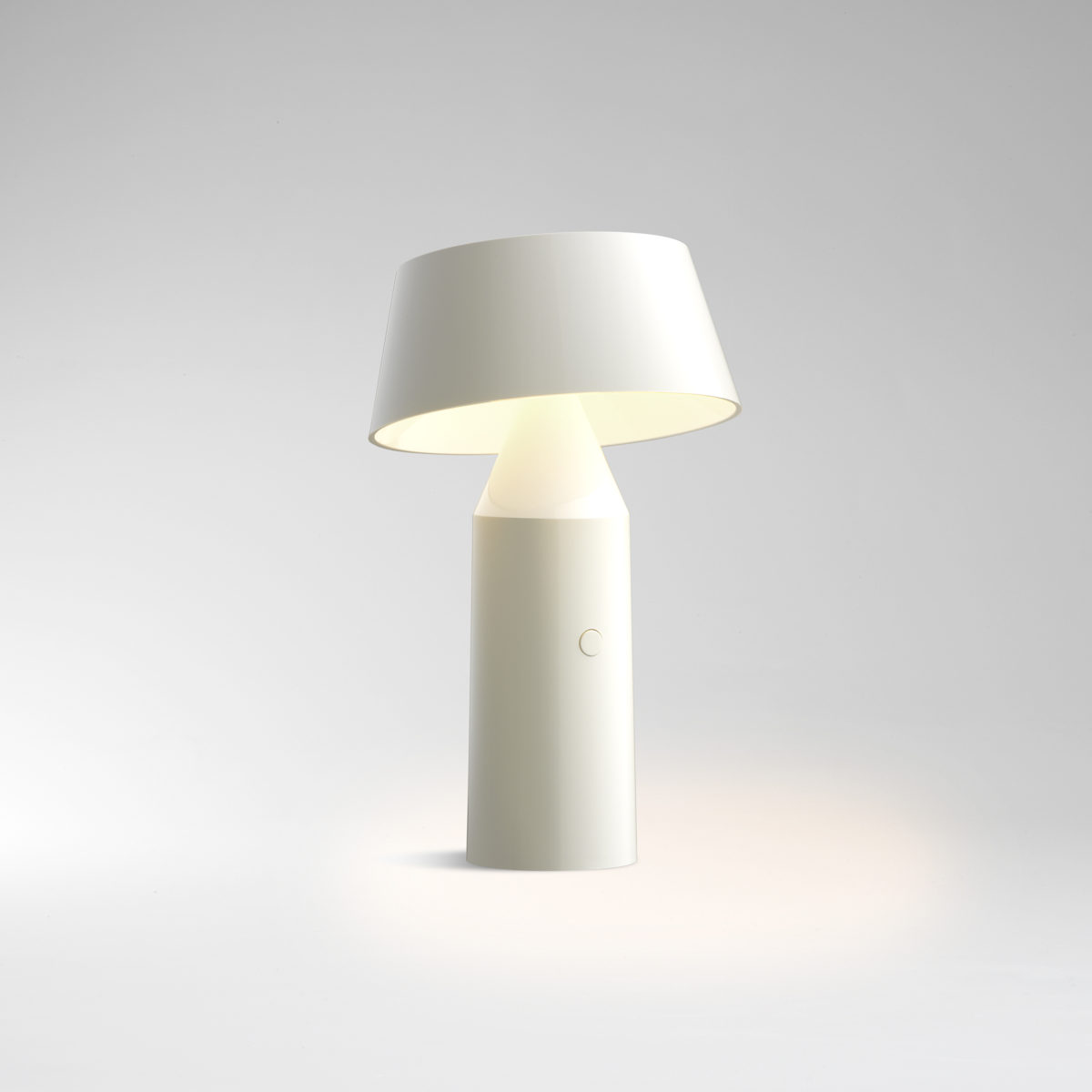 BICOCA - LED cordless polycarbonate table lamp by Marset