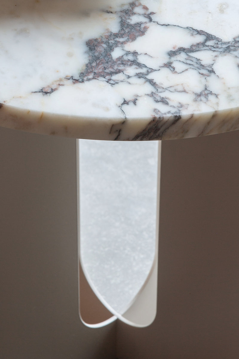 Androgyne side table, 40 cm, white