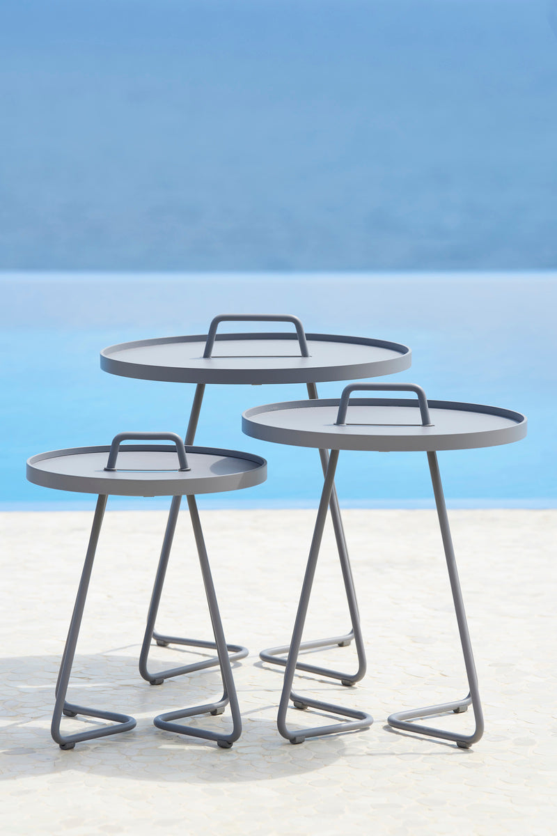 On-the-move table, small, light grey