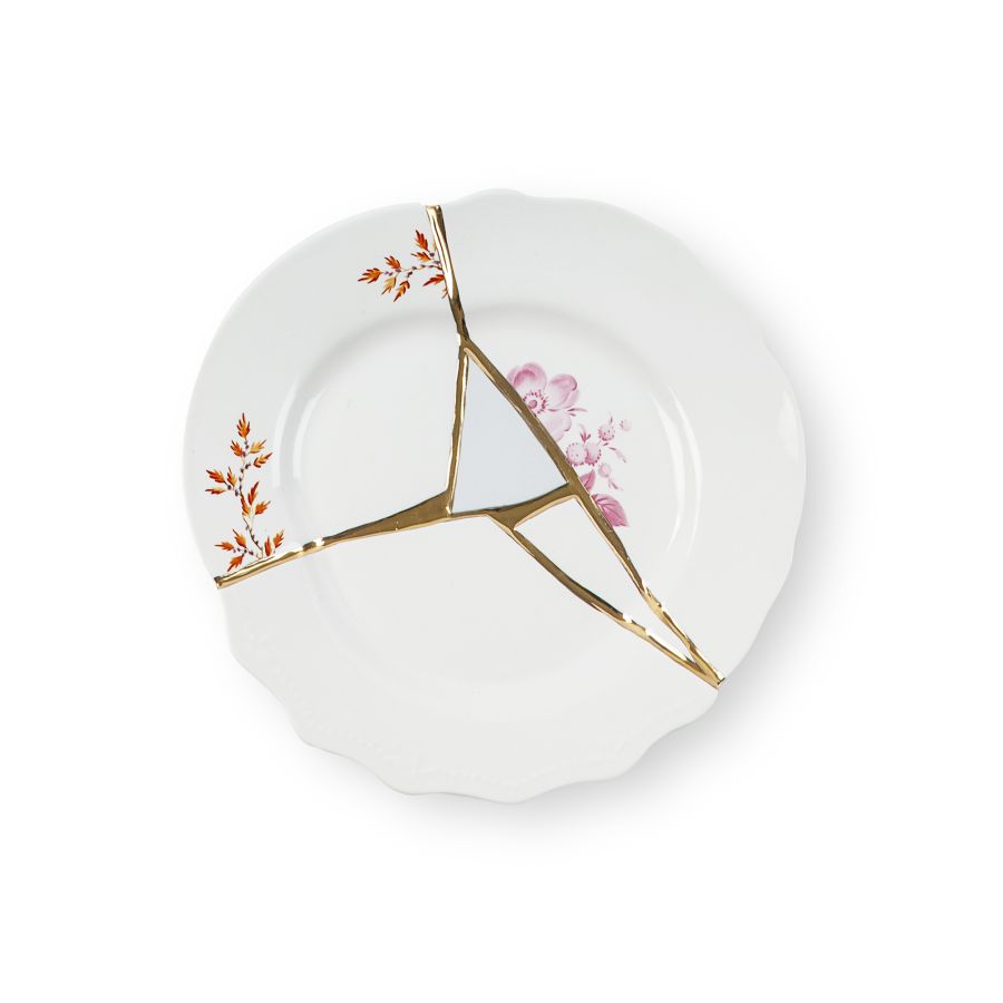 Porcelain and gold plated Dessert plate Kintsugi by Seletti #No.1