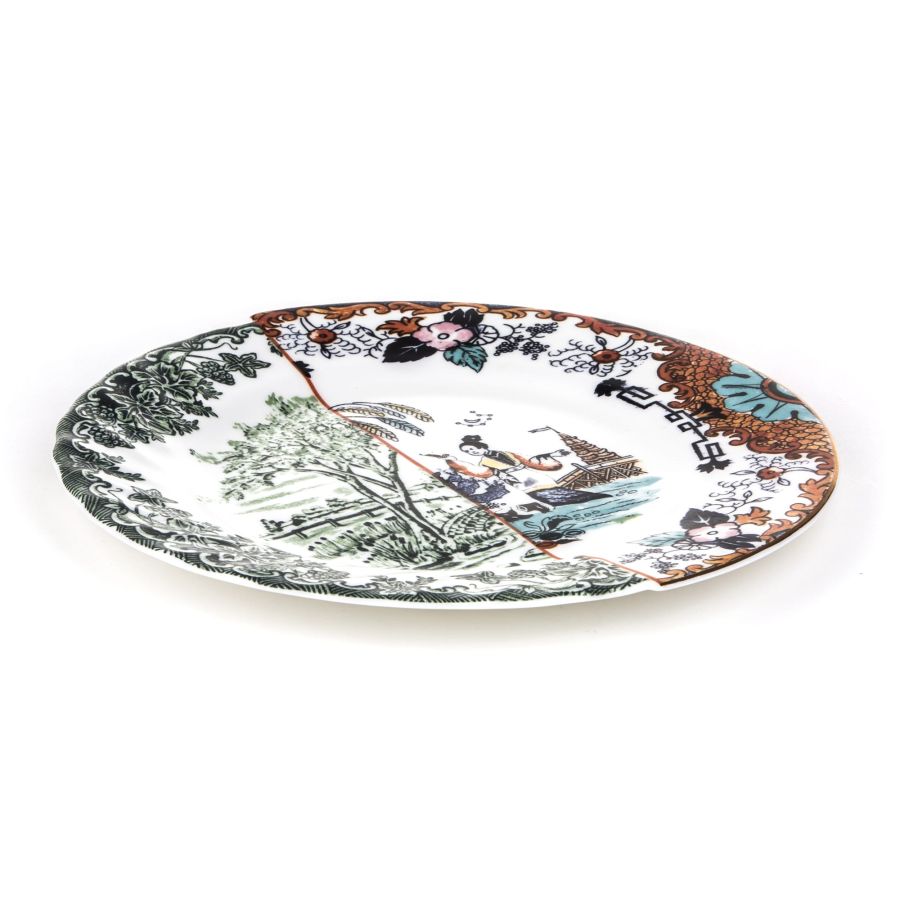 Round porcelain dinner plate HYBRID IPAZIA by Seletti