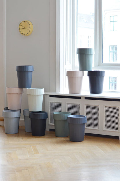 Shade Bin,  off white