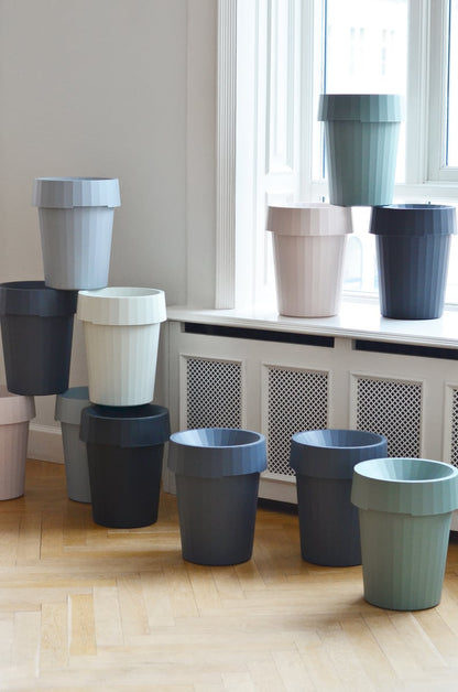Shade Bin,  off white