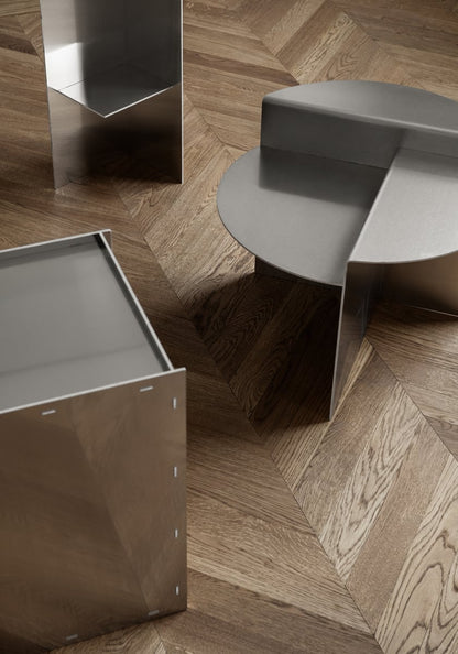 Rivet side table, aluminium