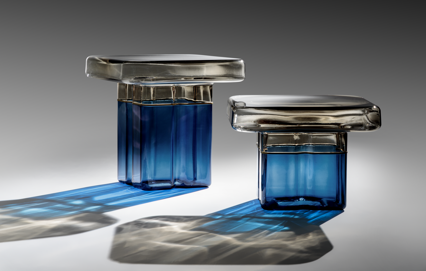 TAU - Oval glass coffee table