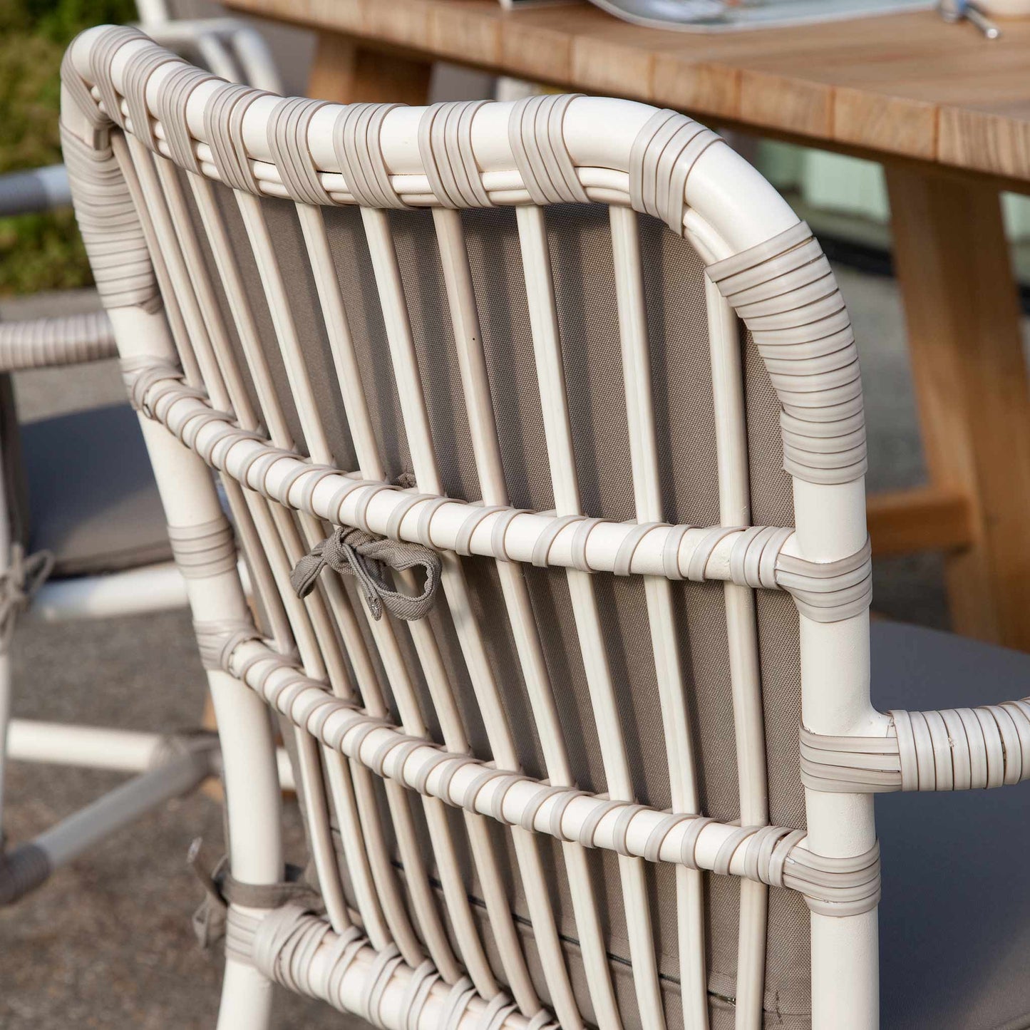 LUCY - Wicker garden dining armchair with armrests