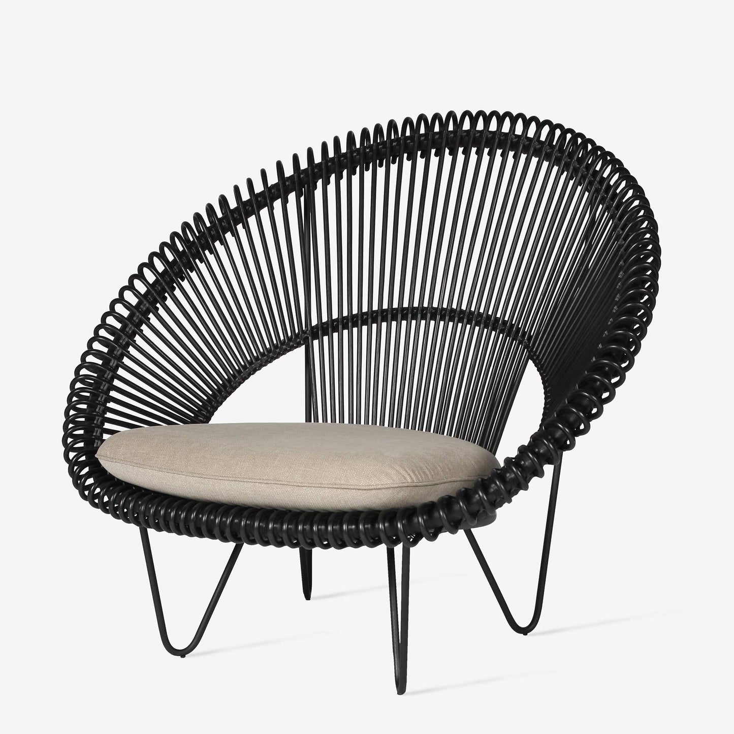 Rattan Armchair With Armrests Cruz Cocoon by Vincent Sheppard #Black Rattan / Black Steel