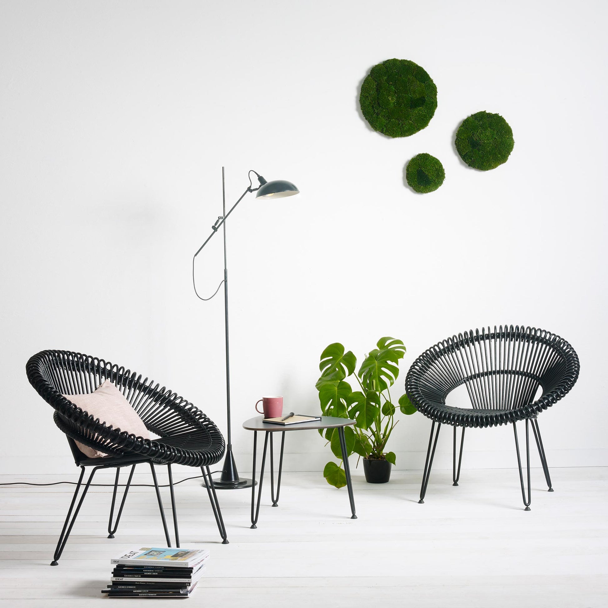 Rattan Easy Chair With Armrests Cruz by Vincent Sheppard #Black Rattan / Black Steel