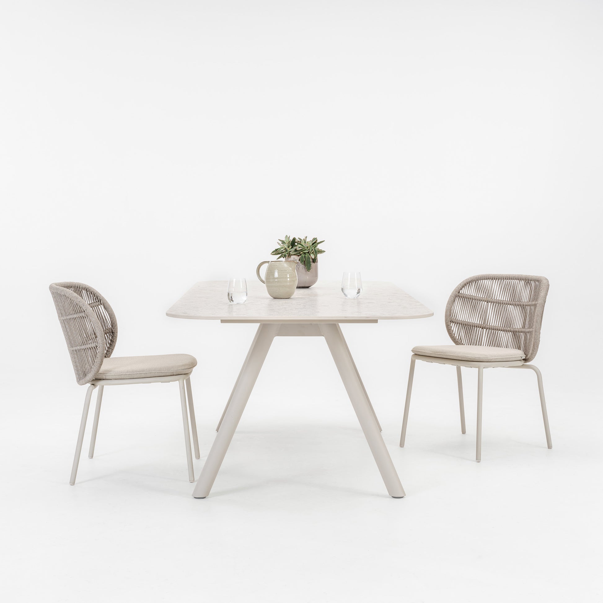 Ceramic Dining Table Kodo by Vincent Sheppard #DUNE WHITE/CERAMIC SHARDS