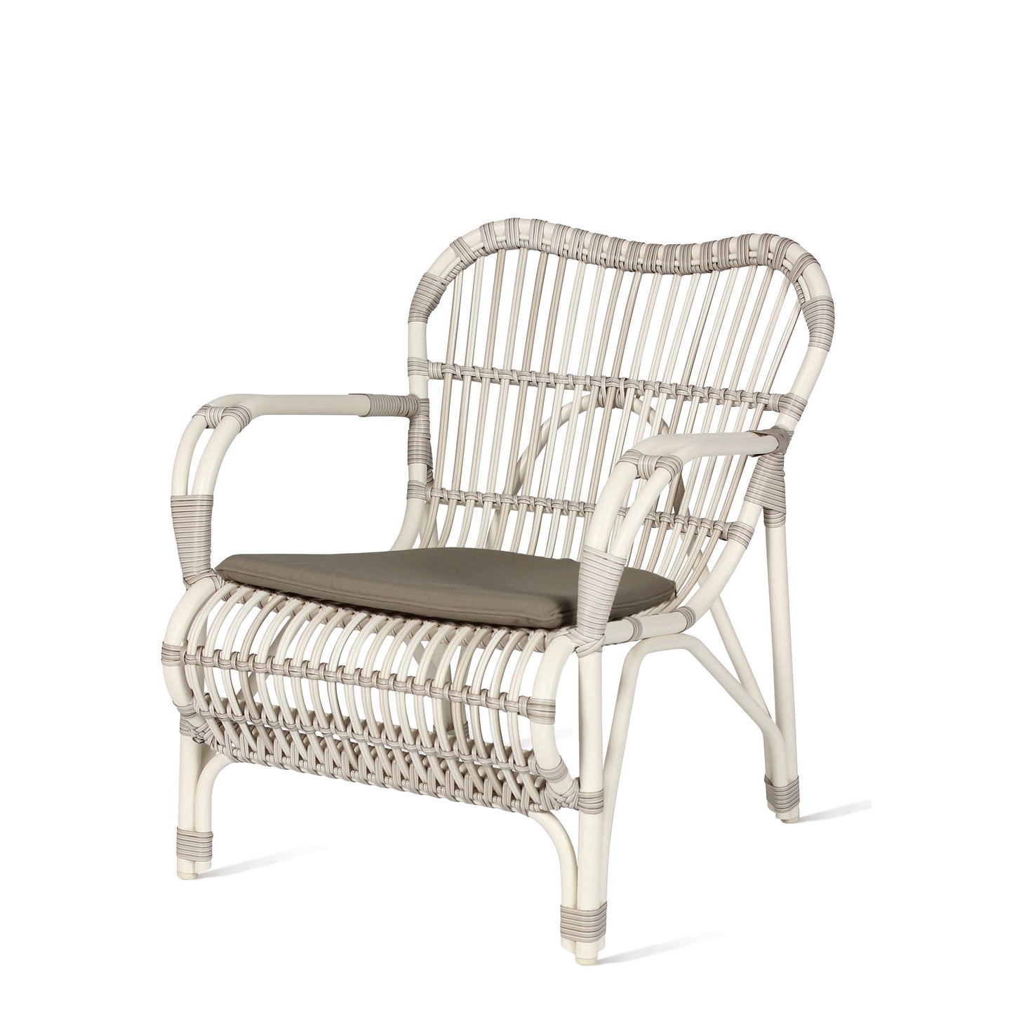 Wicker garden lazy armchair with armrests Lucy by Vincent Sheppard