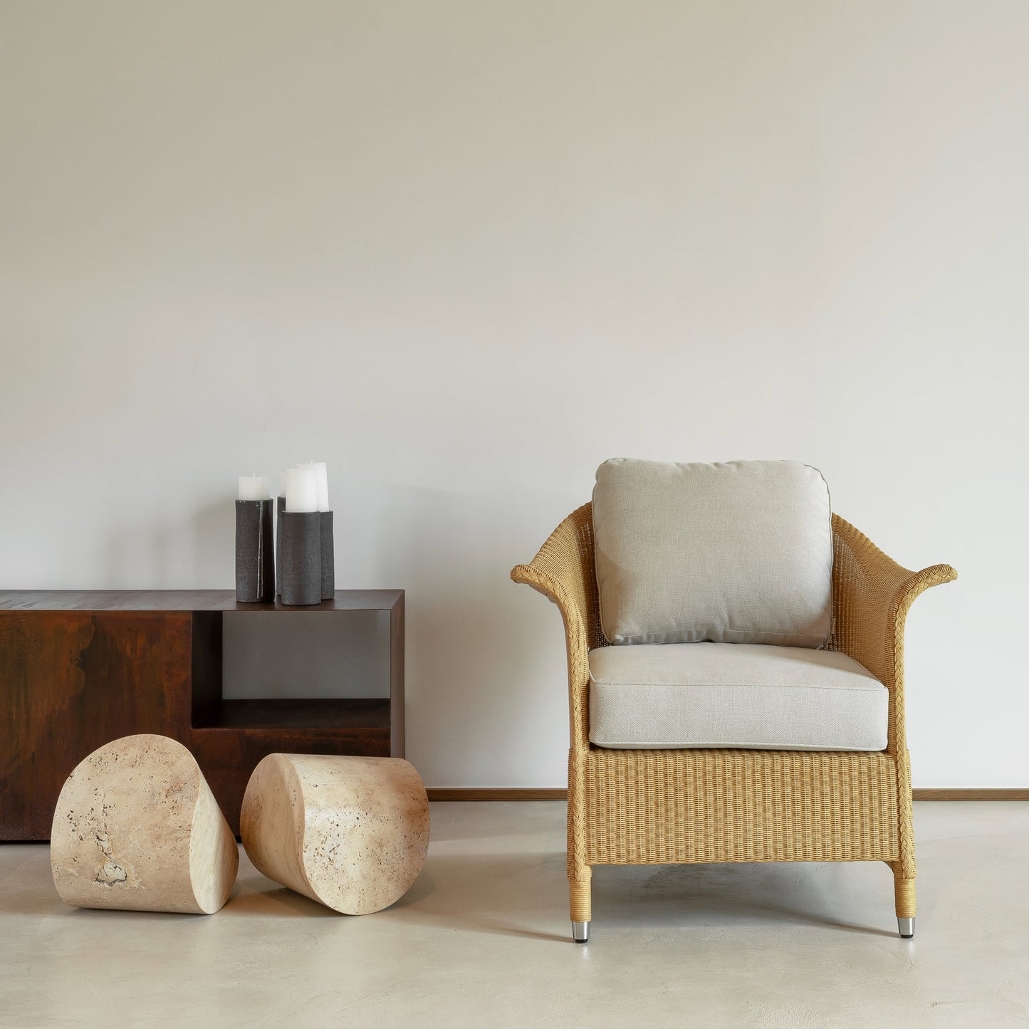 Lloyd loom lounge armchair VICTOR by Vincent Sheppard