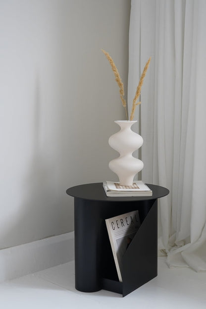 Sentrum side table, black