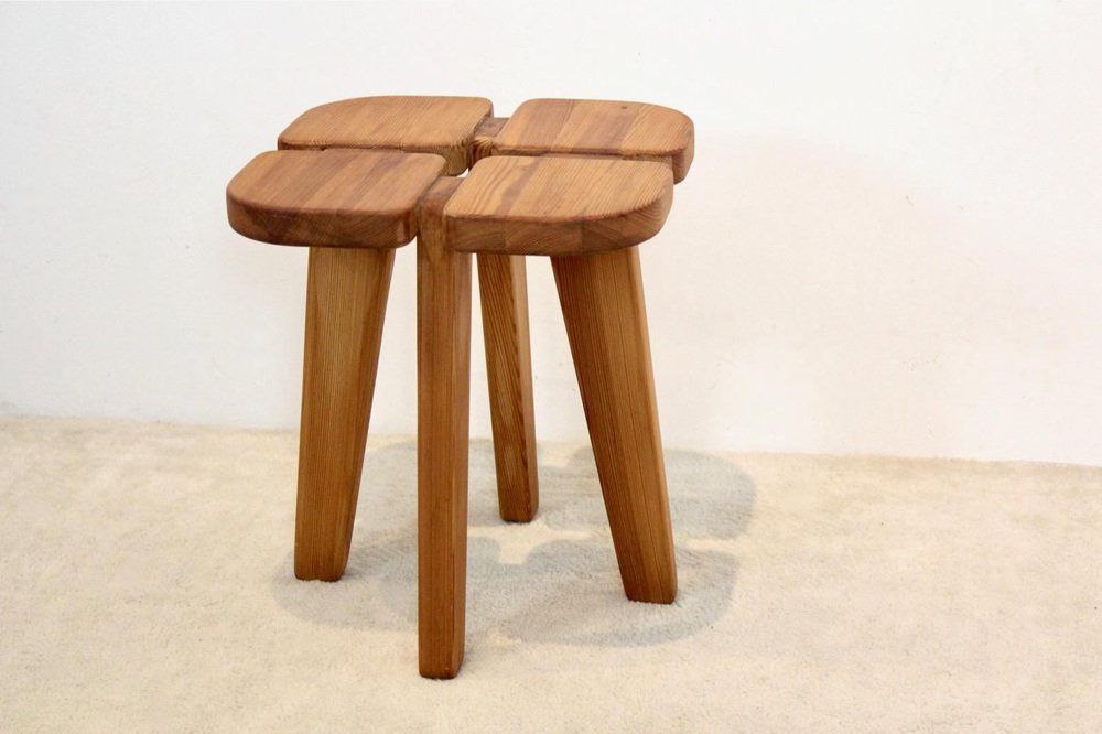 Aapila Stool in Pinewood attributed to Rauni Peippo for Stockmann Orno, Finland, 1930s