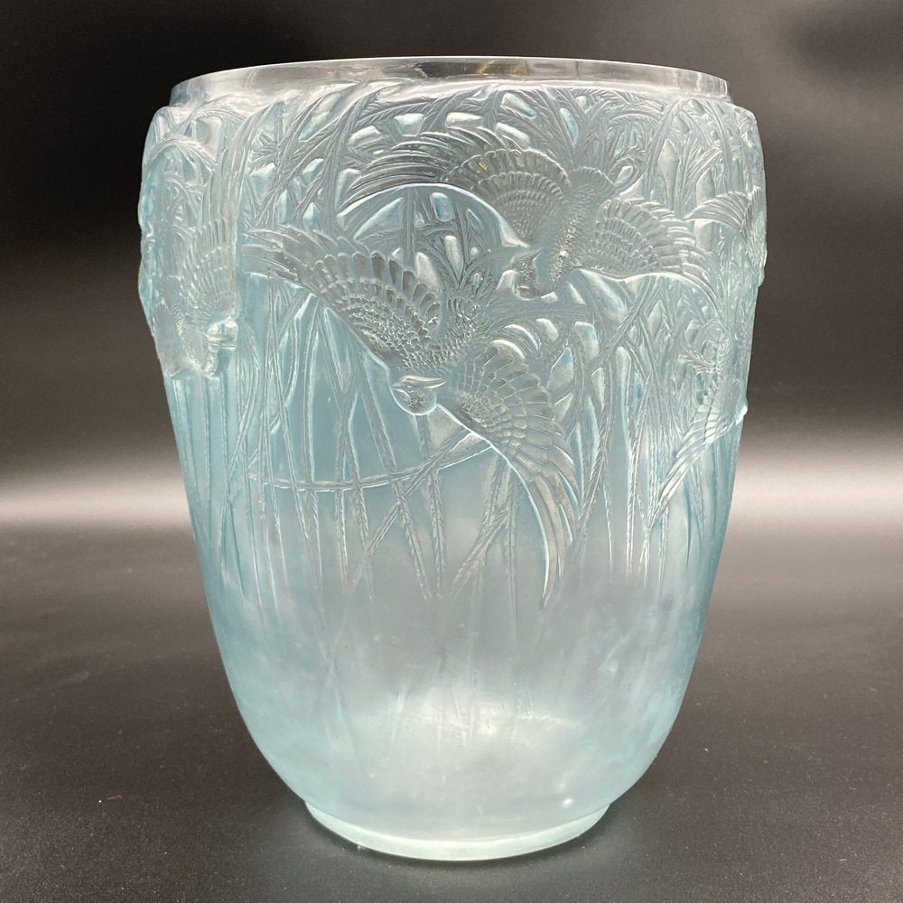 Agretty Vase by R.Lalique, 1926