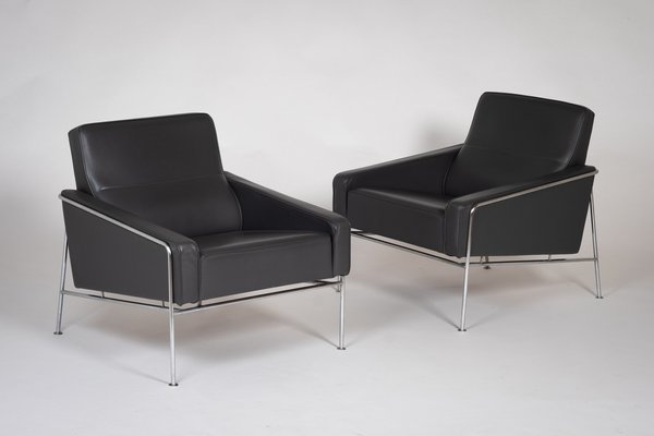 Airport Lounge Chairs by Arne Jacobsen for Fritz Hansen, 1960s, Set of 2-ZGQ-1378507