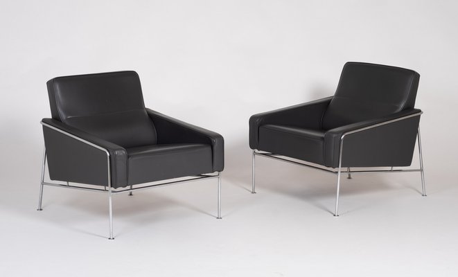 Airport Lounge Chairs by Arne Jacobsen for Fritz Hansen, 1960s, Set of 2-ZGQ-1378507