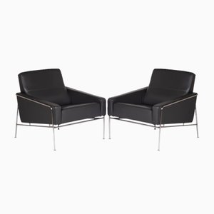 Airport Lounge Chairs by Arne Jacobsen for Fritz Hansen, 1960s, Set of 2-ZGQ-1378507