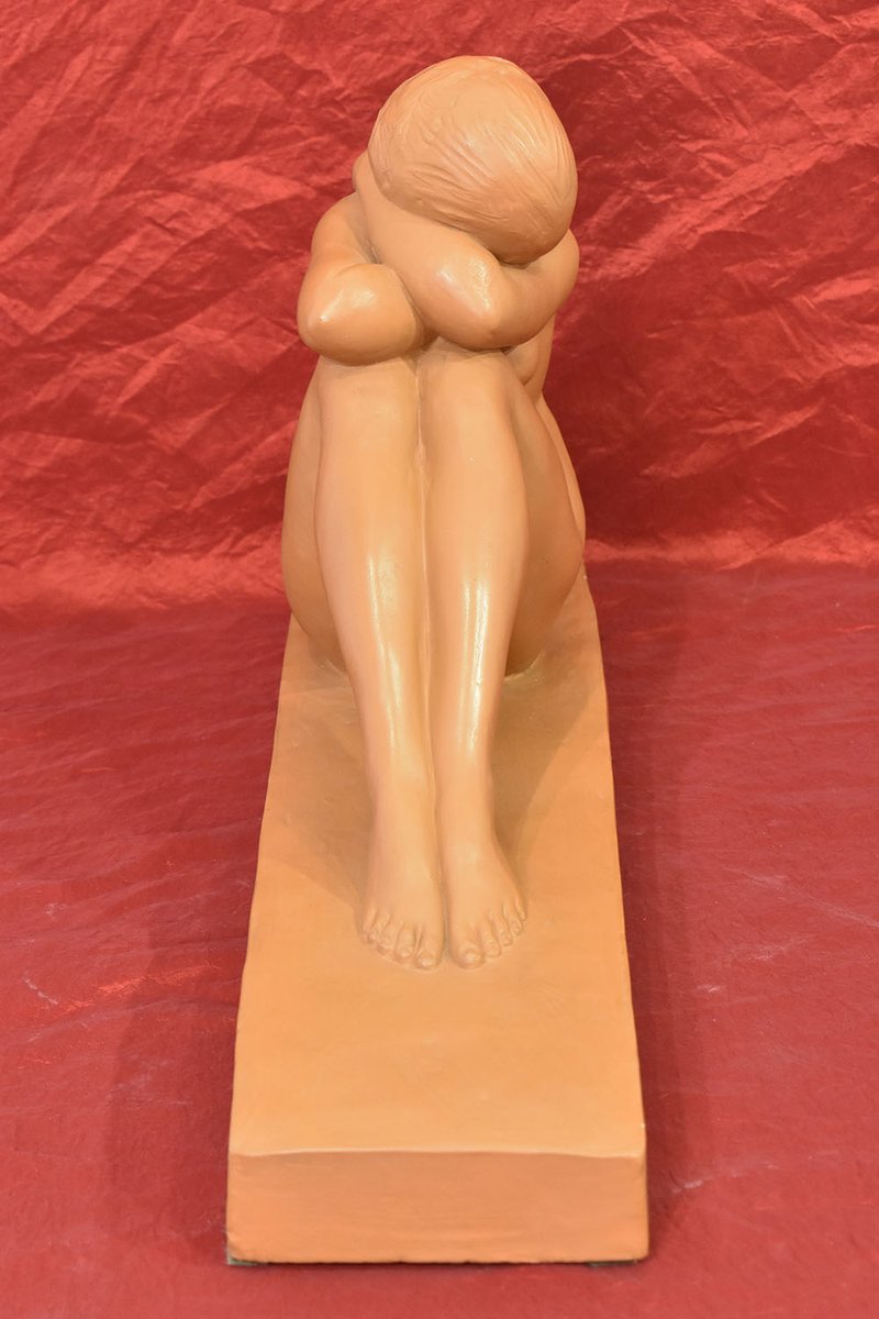 Amedeo Gennarelli, Art Deco Crouching Young Woman, 20th Century, Terracotta