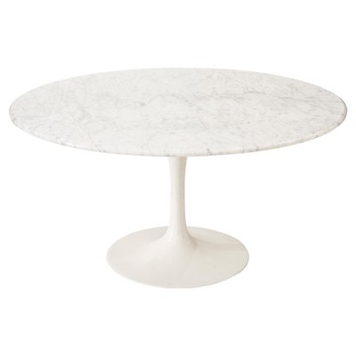 American Mini Tulip Table by Ero Saarinen and Edited by Knoll-UZ-1337235