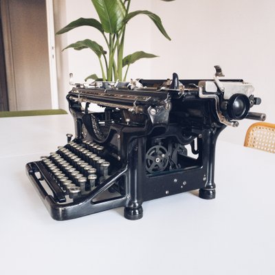 American No. 6 - 14 Qwertz Typewriter from Underwood Elliot Fisher Co., 1930s-KND-1155753