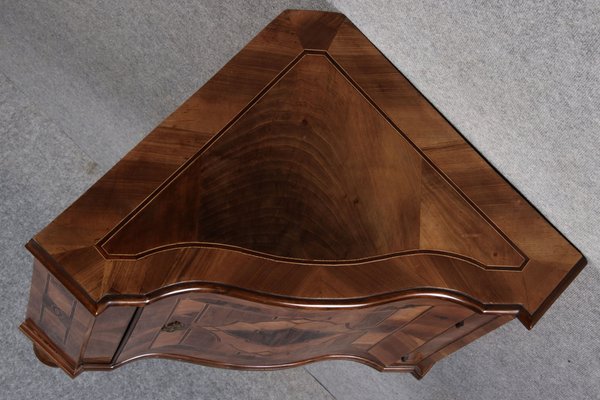 Ancient Baroque Showcase in Walnut, 1730-DXD-1750455