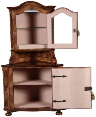 Ancient Baroque Showcase in Walnut, 1730-DXD-1750455