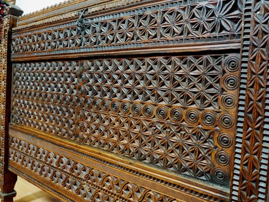 Antique 19th Century Cedar Wood Treasure Dowry Chest, Afghanistan, 1890s-UZN-1389274