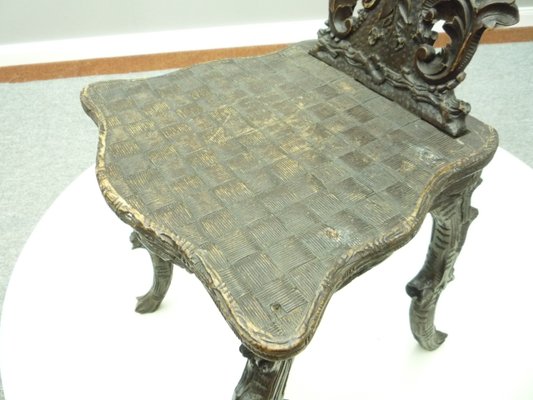 Antique and Hand Carved Oak Chair, 1900s-UG-1156333