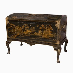 Antique British Lacquered Chest with Chinoiserie Decoration, 1900s-LQ-849427