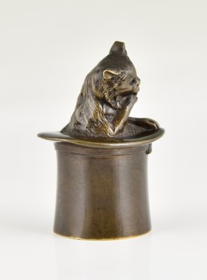 Antique Bronze Table Bell Depicting Cat in a Top Hat, 1880-KTN-1819225