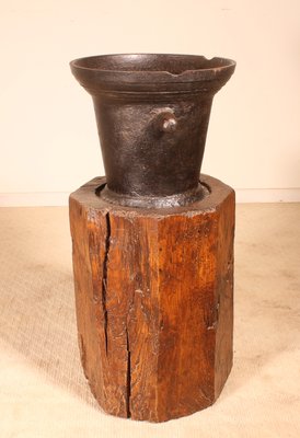 Antique Cast Iron Mortar with Original Log, 1600s-HPU-752868