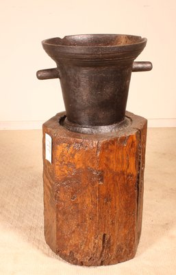 Antique Cast Iron Mortar with Original Log, 1600s-HPU-752868