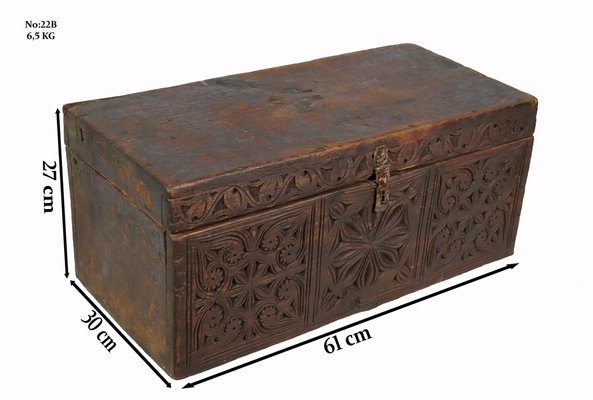 Antique Cedar Wood Treasure Dowry Chest Box, Nuristan, Afghanistan, 1920s-UZN-1404921