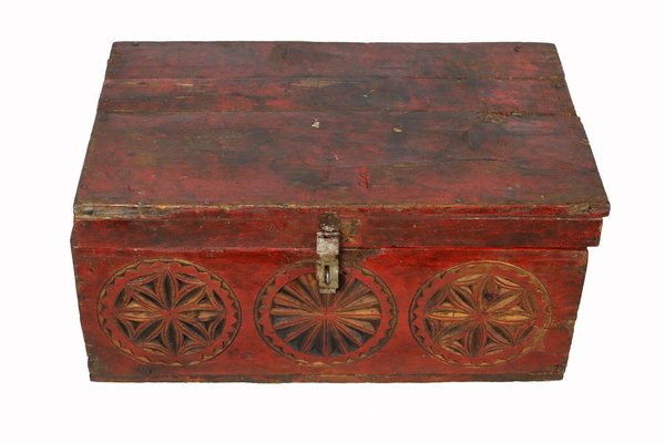 Antique Cedar Wood Treasure Dowry Chest Box, Nuristan, Afghanistan, 1920s-UZN-1404922