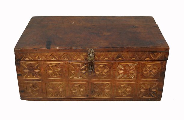 Antique Cedar Wood Treasure Dowry Chest Box, Nuristan, Afghanistan, 1920s-UZN-1404924