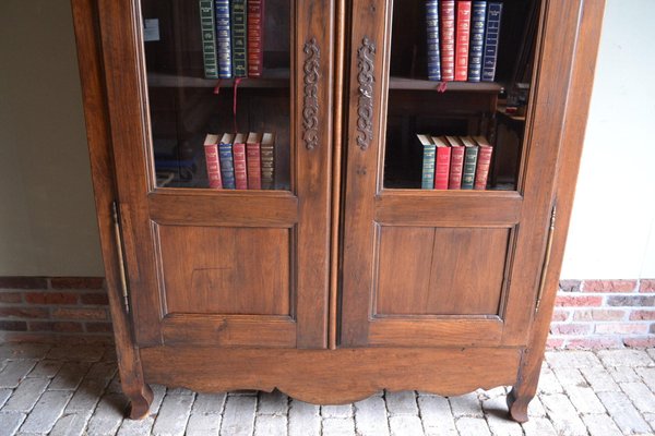 Antique Chestnut Bookcase-GTG-1328505