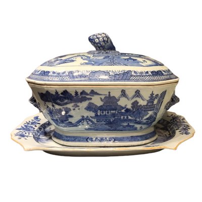 Antique Chinese Yongzheng Qianlong Porcelain Soup Tureen Set, 18th-Century, Set of 3-TCS-1364492