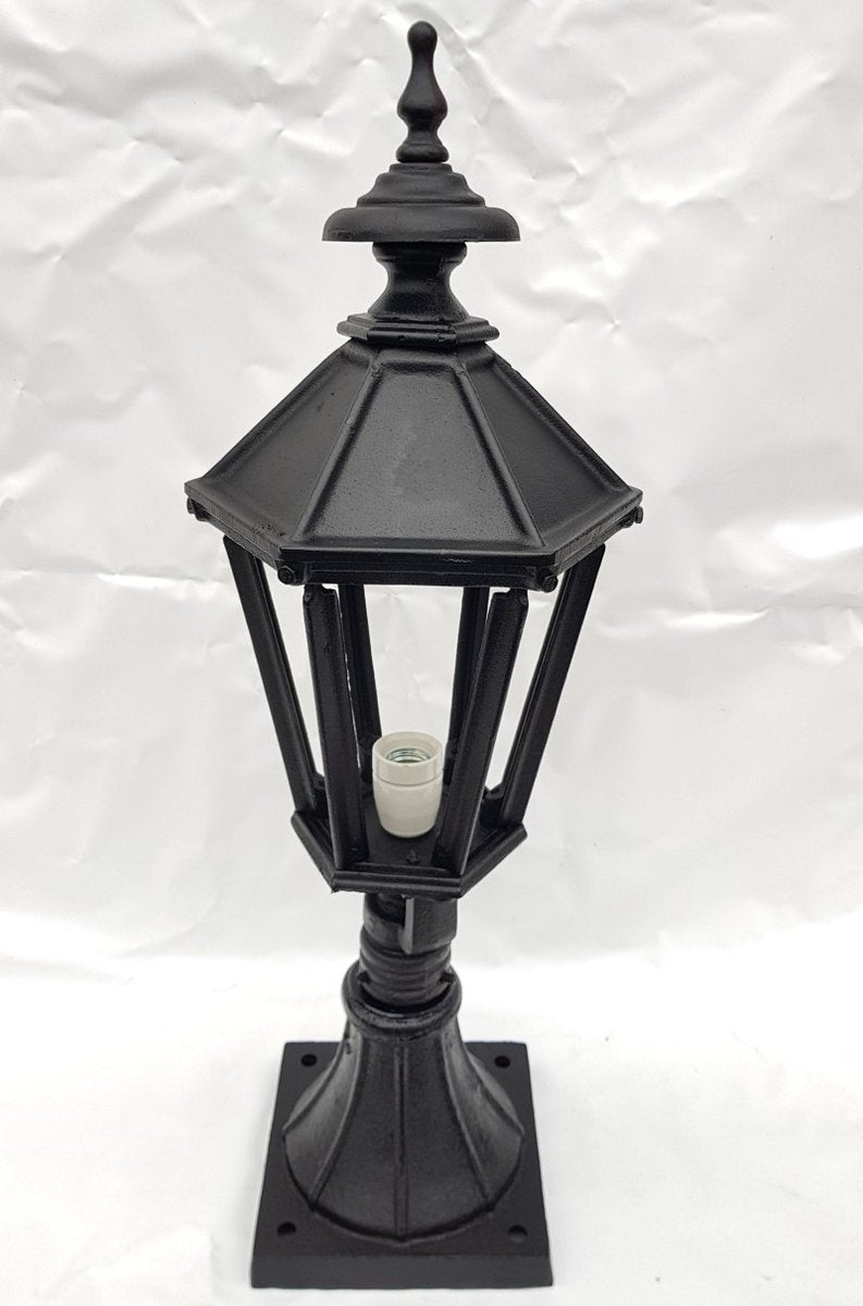 Antique Classic Victorian Cast Iron Pillar Lamp Lantern on Base Outdoor Lamp