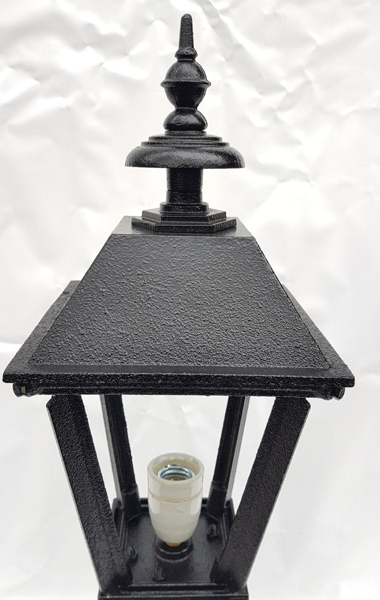 Antique Classic Victorian Cast Iron Pillar Lamp Lantern on Base Outdoor Lamp