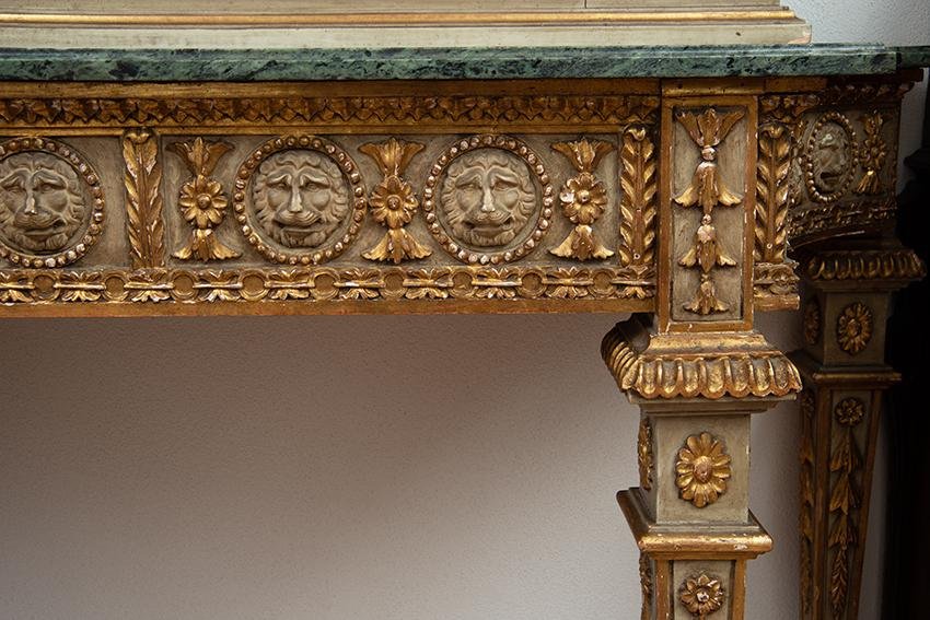 Antique Console Table in Lacquer and Gold