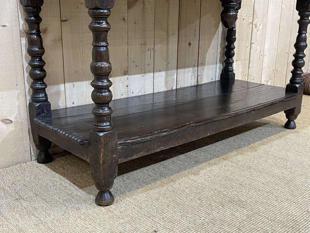 Antique English Credenza in Oak, 1700s